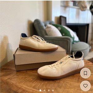 Rothy’s RS01 in cream size 11